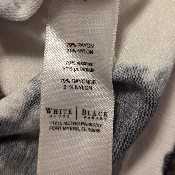 5/$25. White House Black Market Floral Print Sweater - Picture 6 of 6